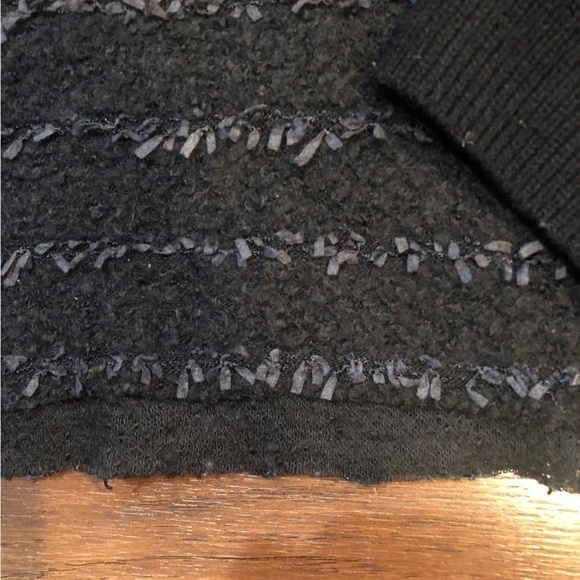 Calvin Klein Jean Women's Crop Top Sweater Size Small - Picture 3 of 4